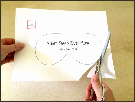 Cutting the eye mask pattern
